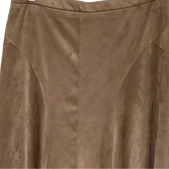 Cynthia Rowley Tan Faux Suede A- Line Midi Skirt Size 6 BoHo Chic - Picture 5 of 14